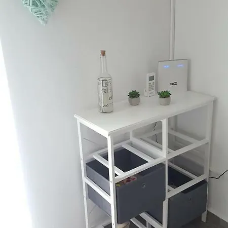 아파트 Apartman Andy 풀라